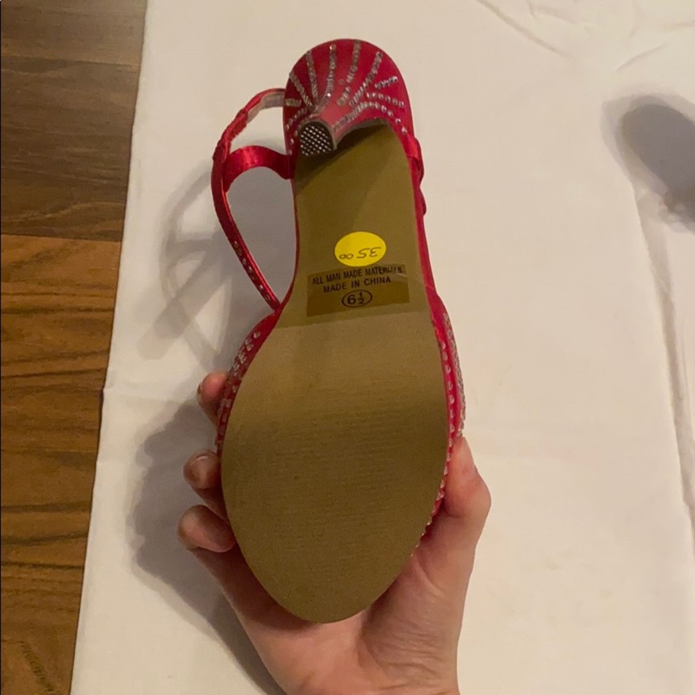 Fahrenheit Heels 6/12 brand new - Picture 3 of 4